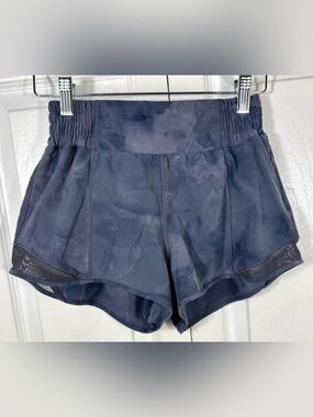 Lululemon Hotty Hot HR 2.5” Shorts Diamond Dye Grey Size 2